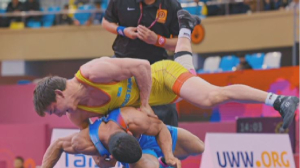 Триумф: пятое золото чемпионата Азии по борьбе завоевали казахстанцы