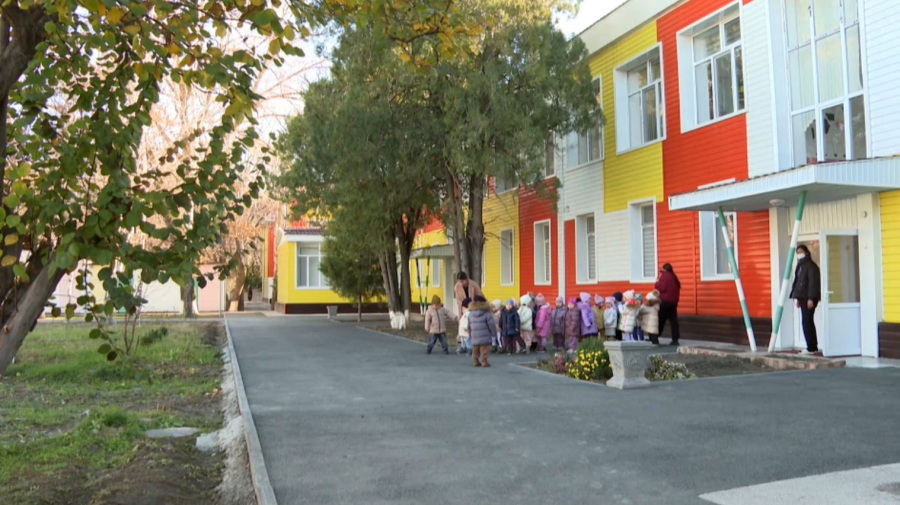 Таразда қызметкерлерге әлеуметтік төлемдер уақытында аударылмаған