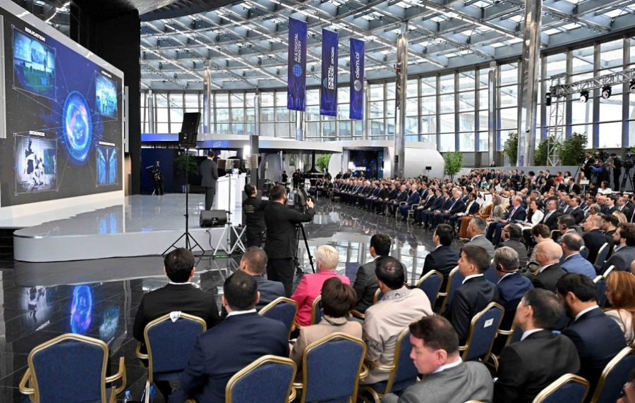 Токаев выступит на пленарном заседании Digital Bridge 2025