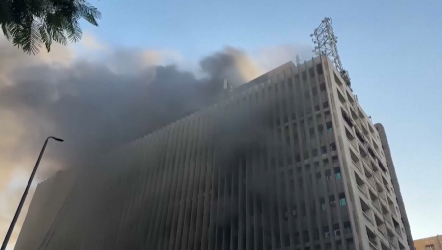 Пожар в центре Каира: четыре человека погибли