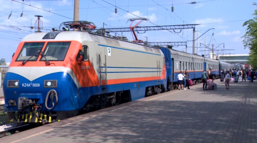 Қазақстанда теміржол желісінің 57% тозған