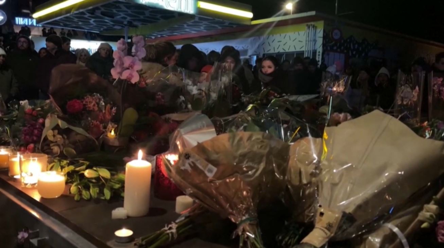 Акцию в память о жертвах пожара провели в Швейцарии