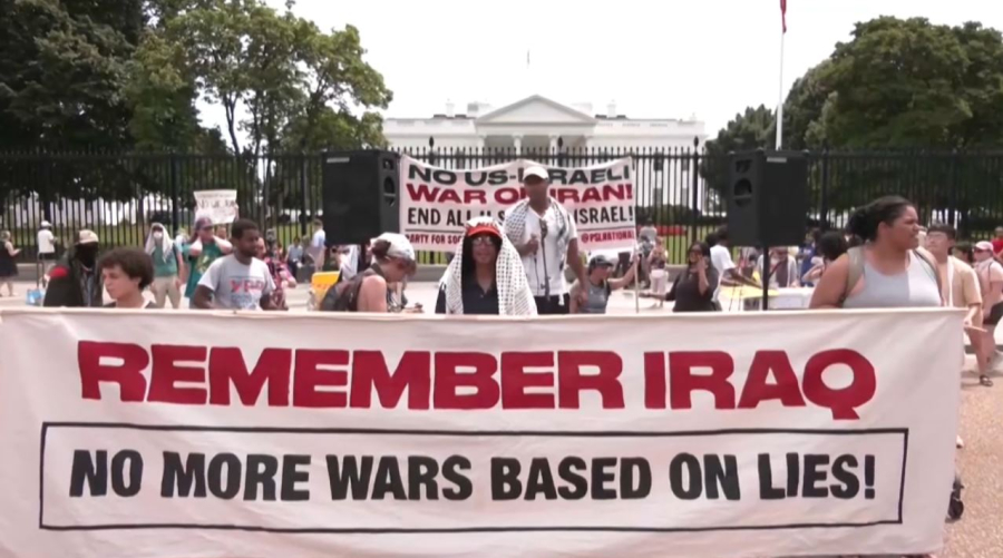 Протесты против ударов по Ирану прошли в США