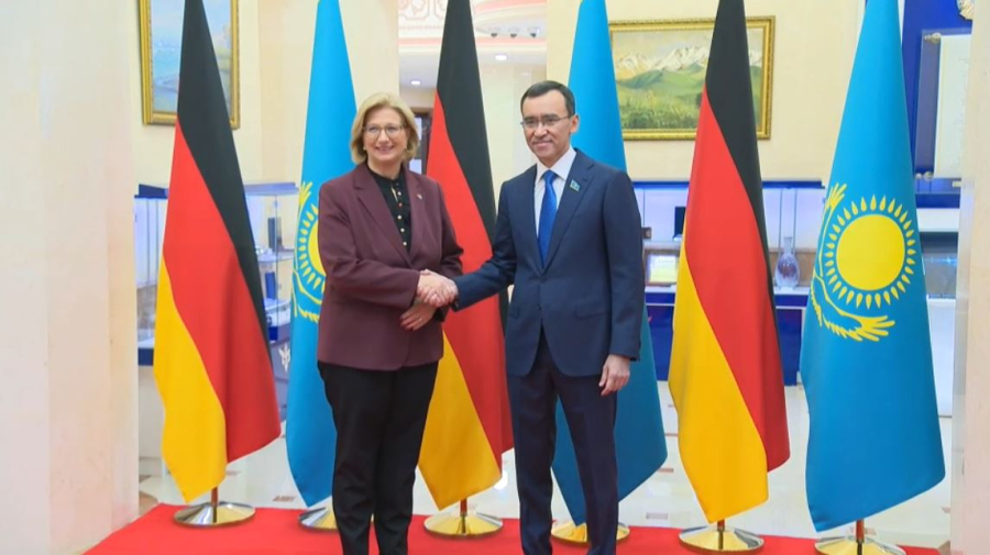 Спикер Сената встретился с Президентом Бундесрата ФРГ