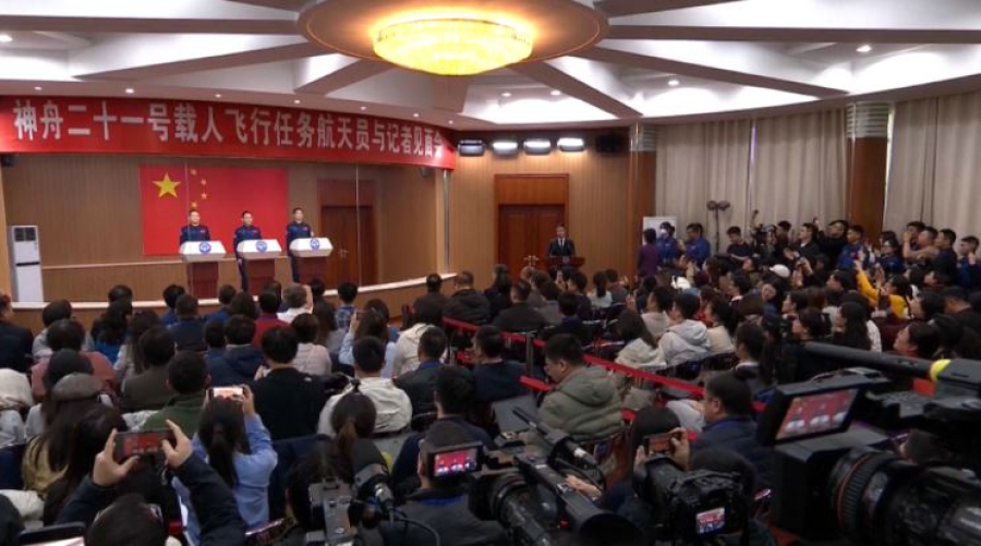 Китай отправит мышей в космос