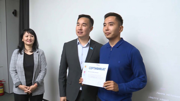 Ақтөбеде 14 жас кәсіпкер шағын грантқа ие болды