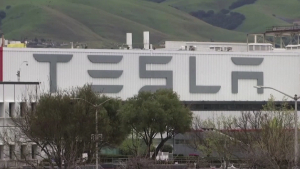 Тесла АҚШ-та сатылған электромобилін кері қайтарады