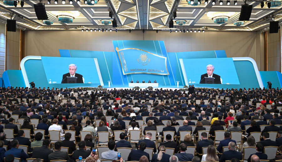 Токаев: Современный мир сталкивается с турбулентностью