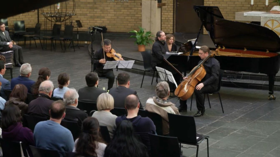 Композитор Мухамеджанов представил казахскую камерную музыку в Германии