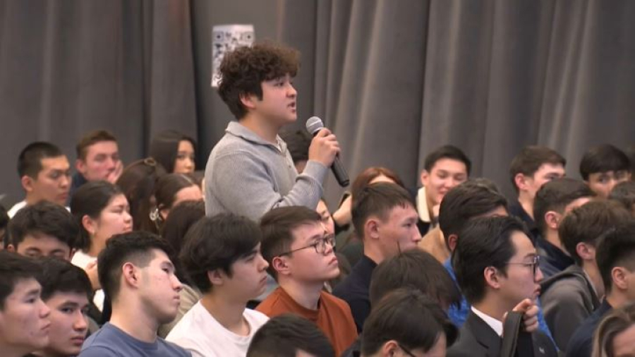 Глава ЦИК обсудил с молодёжью вопросы выборов