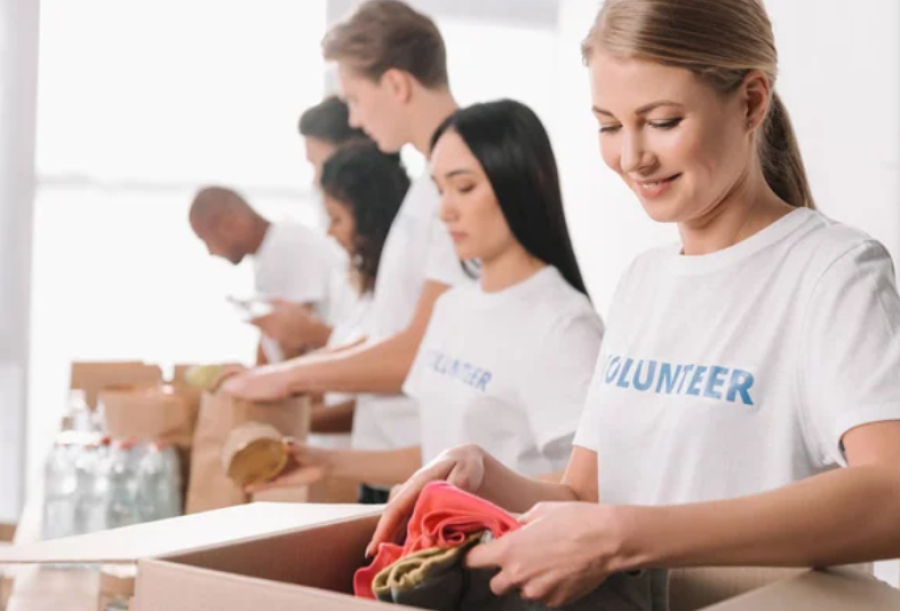Три из пяти казахстанцев не готовы быть волонтёрами