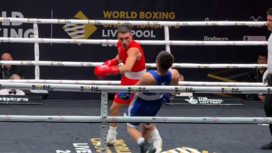 Әлем чемпионаты: Төрехан Сабырхан рингке шығады