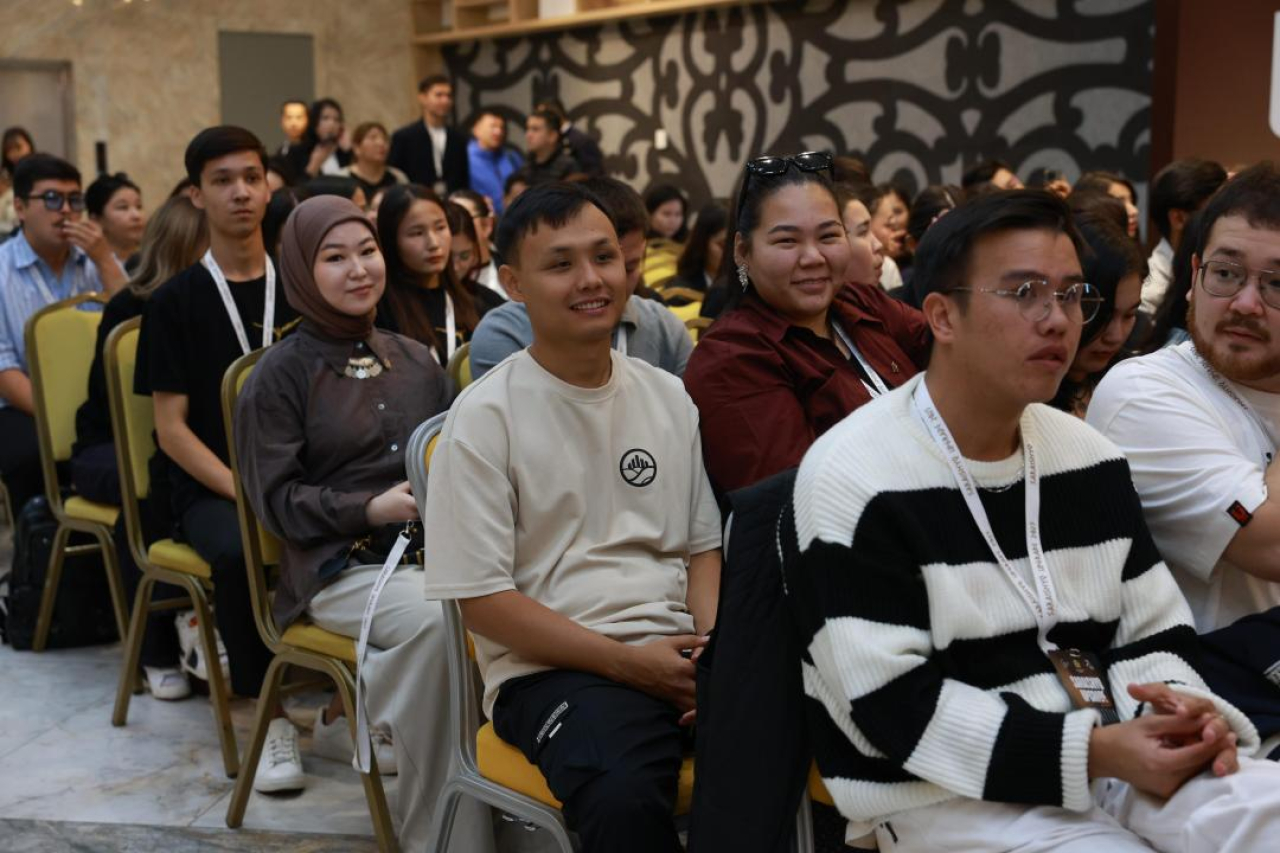 Международный молодёжный форум стартовал в Атырау