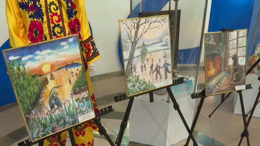 Таразда жас суретшілер мен қолөнершілердің көрмесі өтті