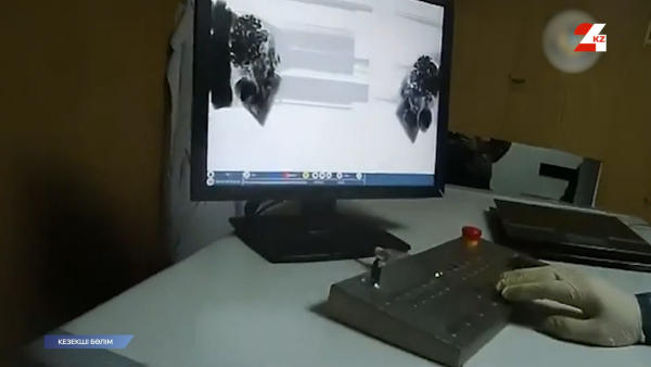 Өскеменде колонияға телефон тығып өткізбек болғандар ұсталды