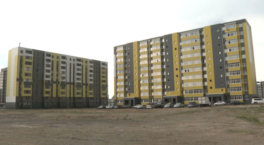 Өскеменде 136 отбасы қоныс тойын тойлады