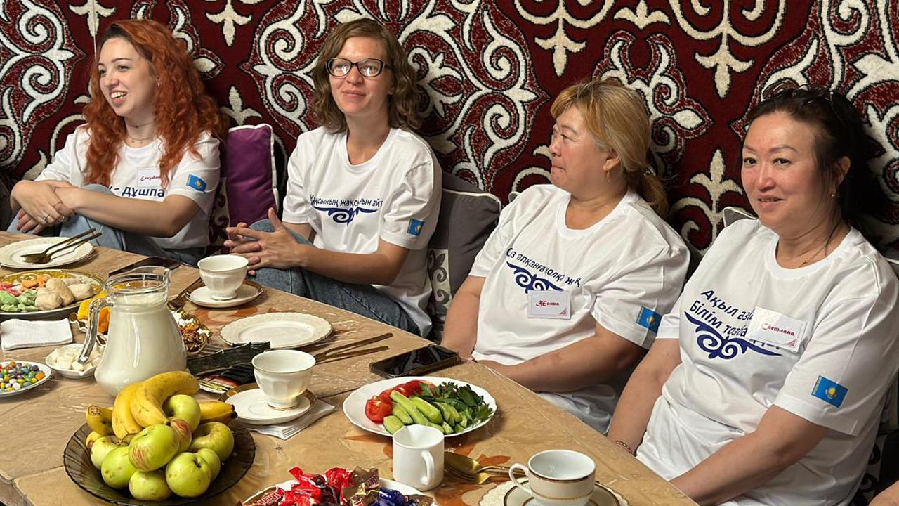 Языковой лагерь для взрослых открылся в Карагандинской области