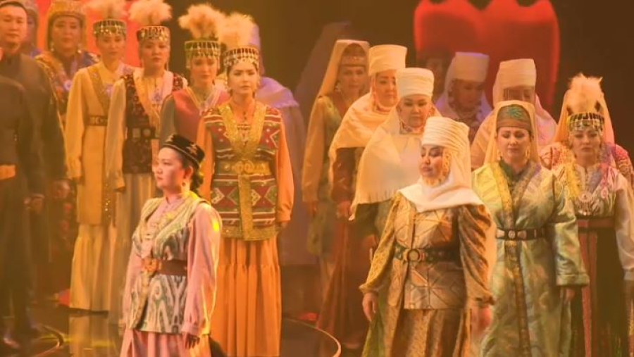Гала-спектакль «Япурай» представили в Алматы