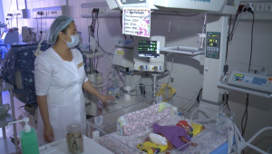 Недоношенных детей выхаживают врачи в Шымкенте
