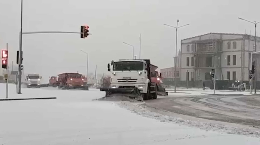 Коммунальные службы перешли на усиленный режим работы