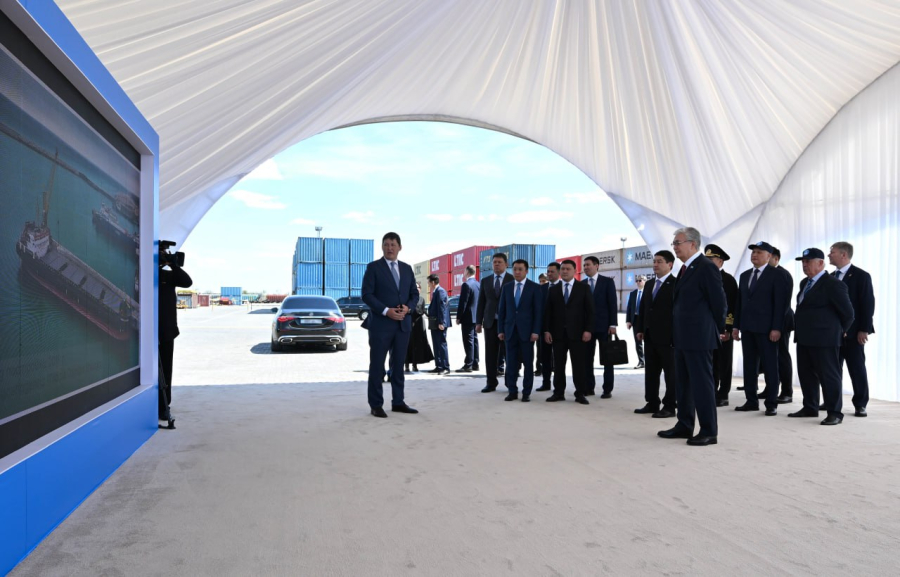 Президент поручил ускорить строительство аэропорта в курортной зоне Кендерли