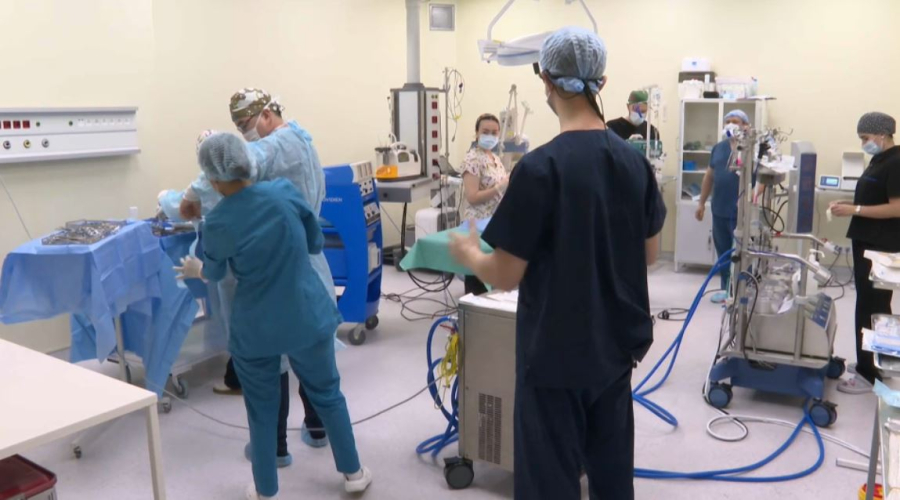 Шымкентте нәрестелердің жүрегіне операция жасалды