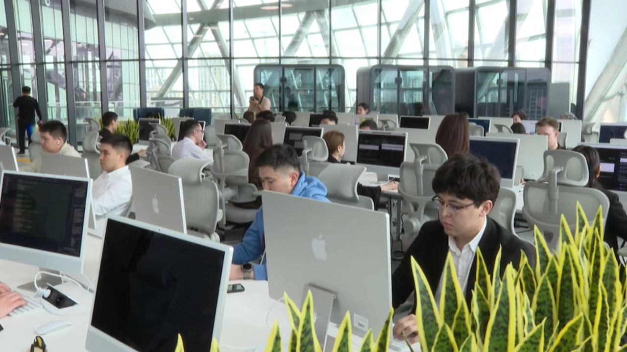 2035 жылы әлемдік ЖИ нарығы 11 есе өседі