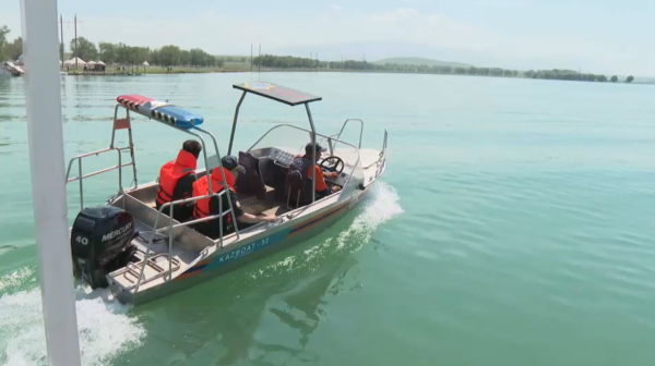 Шымкентте шомылу маусымы ерте басталды