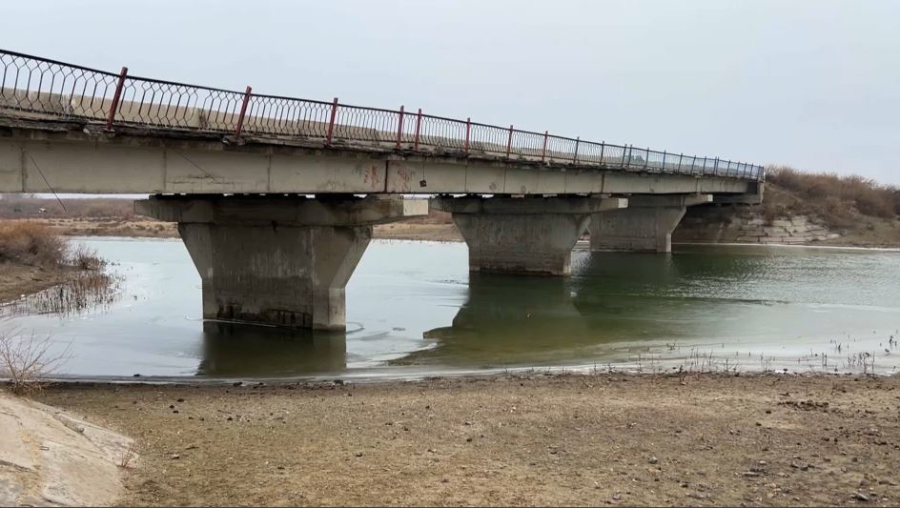 Жамбыл облысында алып көпір тозып тұр 