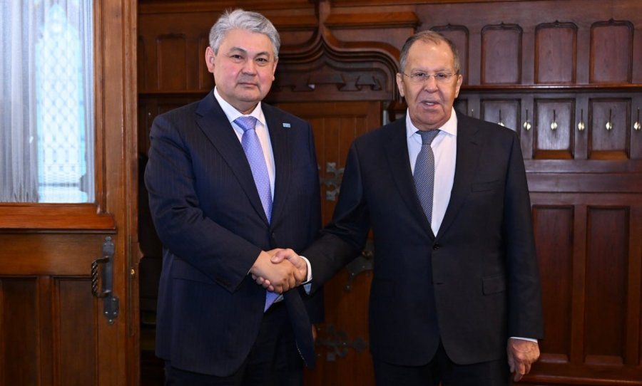 Глава МИД Казахстана прибыл с официальным визитом в Россию