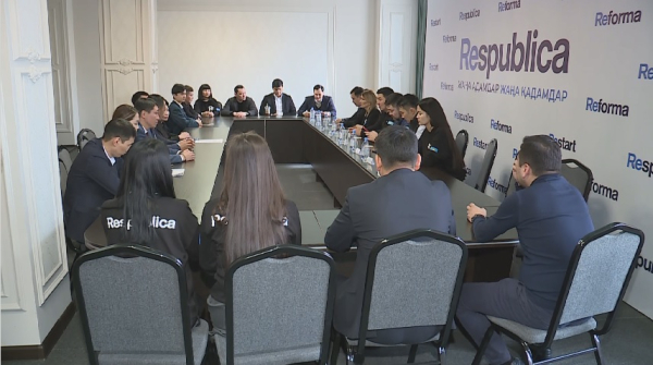 Представители партии Respublica приехали в Тараз