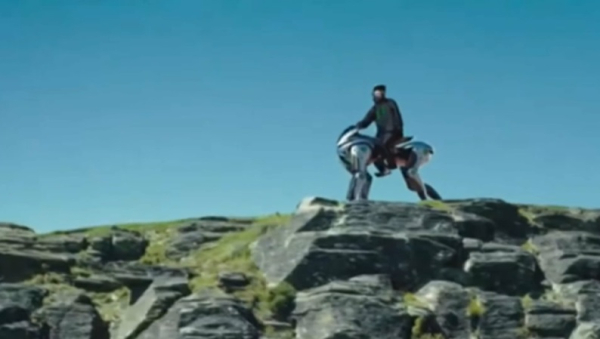 Роботизированную лошадь представили в Японии