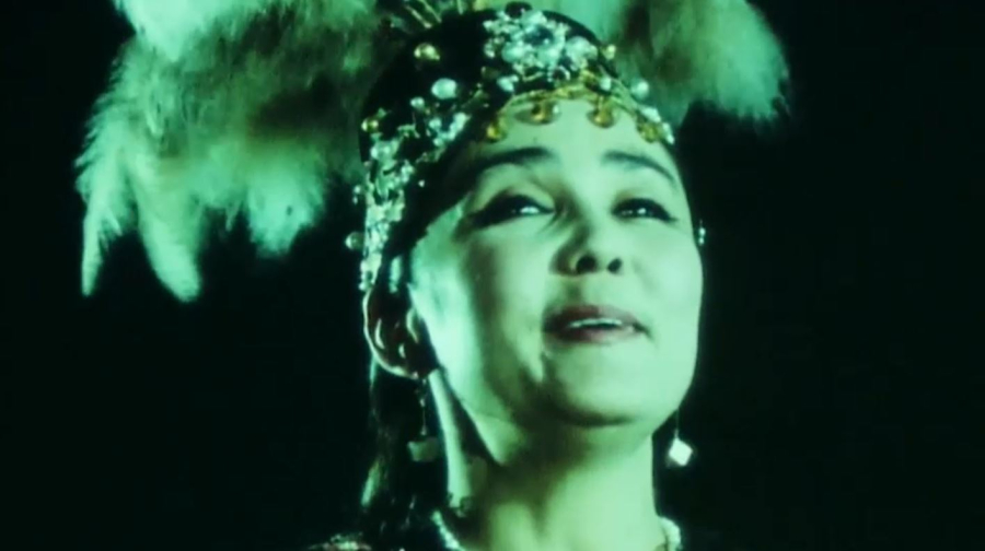 Бибигуль Тулегеновой исполнилось 96 лет