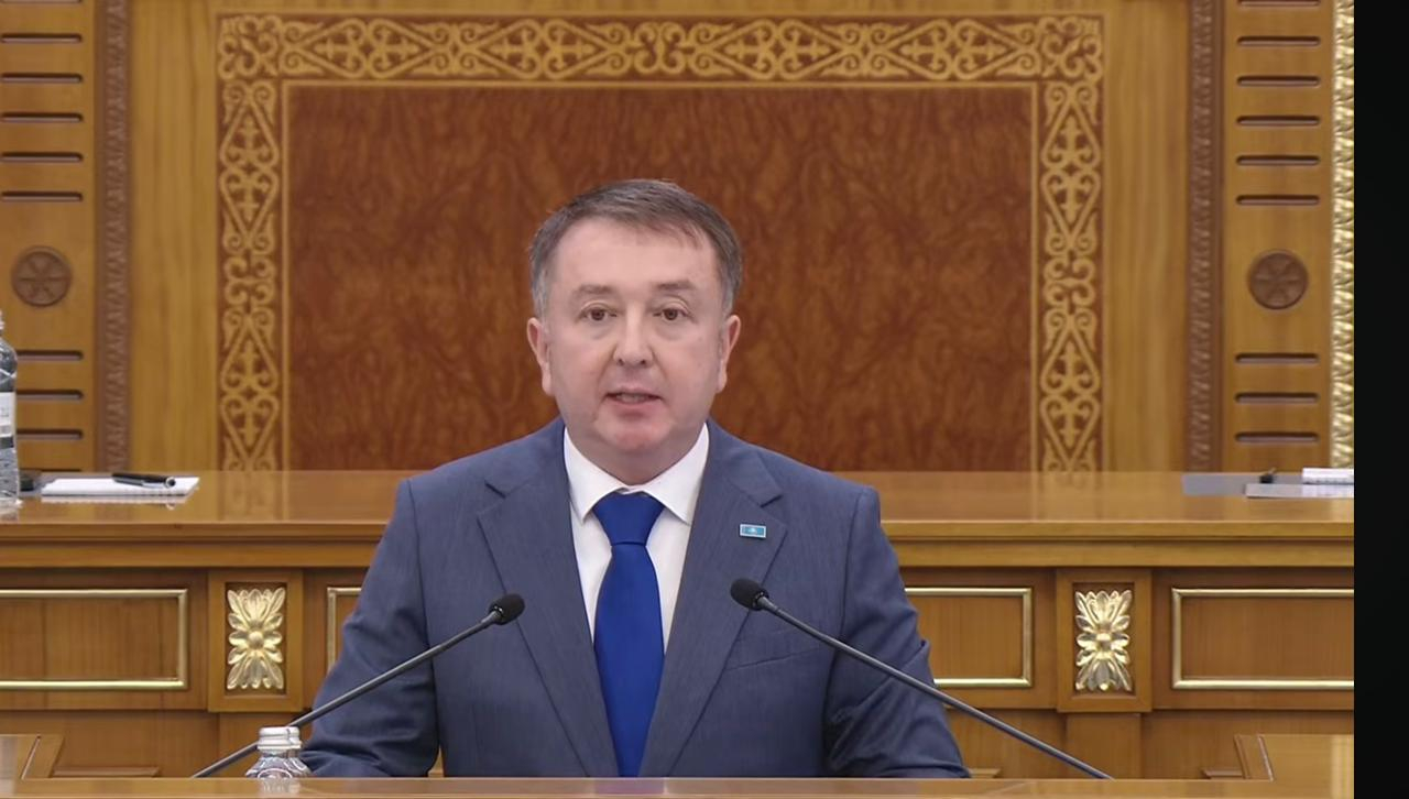 Парламент Президент туралы Конституциялық заңды бірінші оқылымда мақұлдады