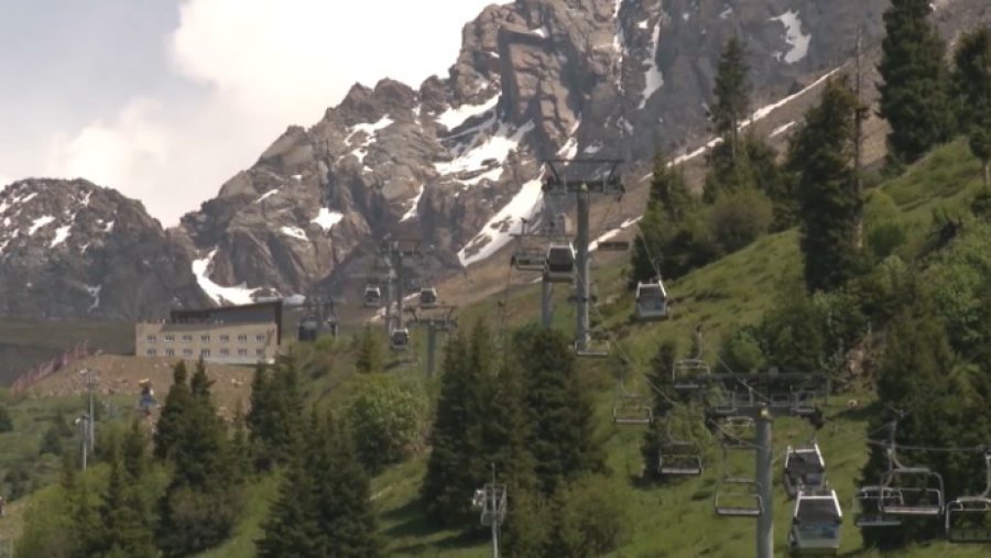 Глава государства указал на нехватку кадров в сфере туризма