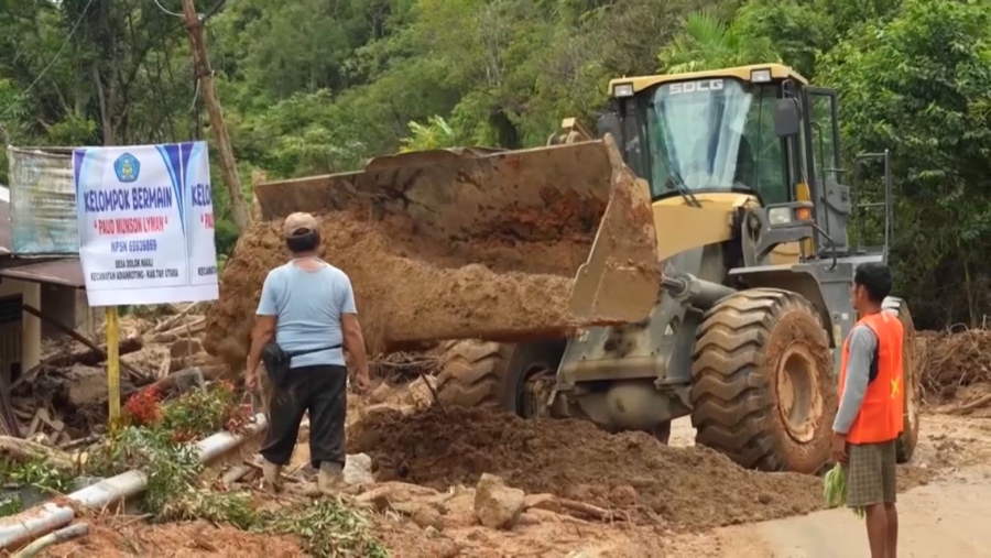 Индонезияда су тасқыны 700-ден астам адамның өмірін қиды