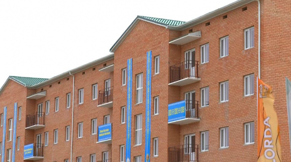 Ключи от квартир получили 150 семей в Кызылорде