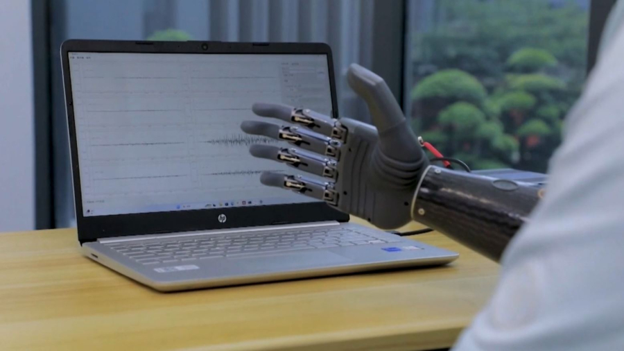 Қытайлар ерекше протез жасап шығарды 