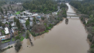 Число погибших от наводнения в Калифорнии достигло 19