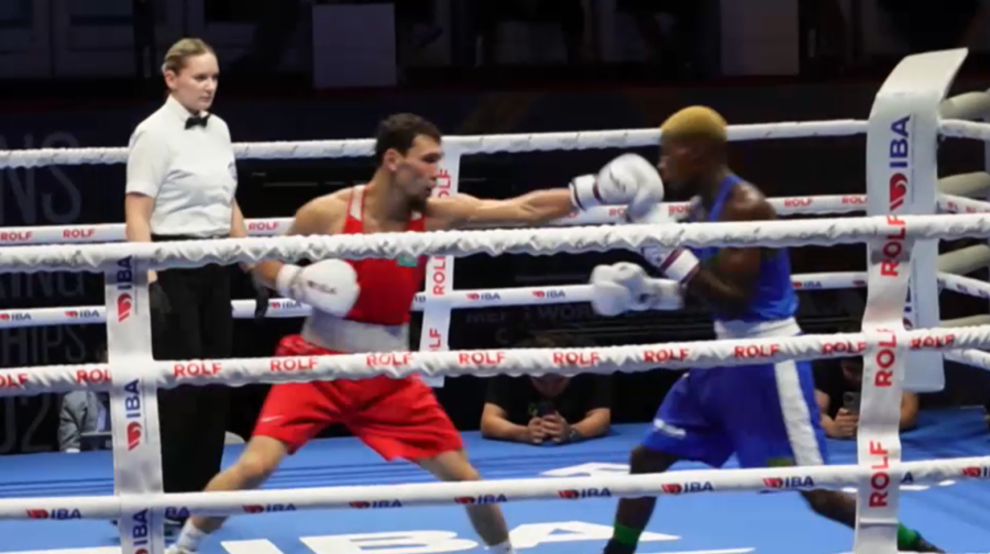 Четвертьфинальные бои чемпионата мира завершились в Дубае