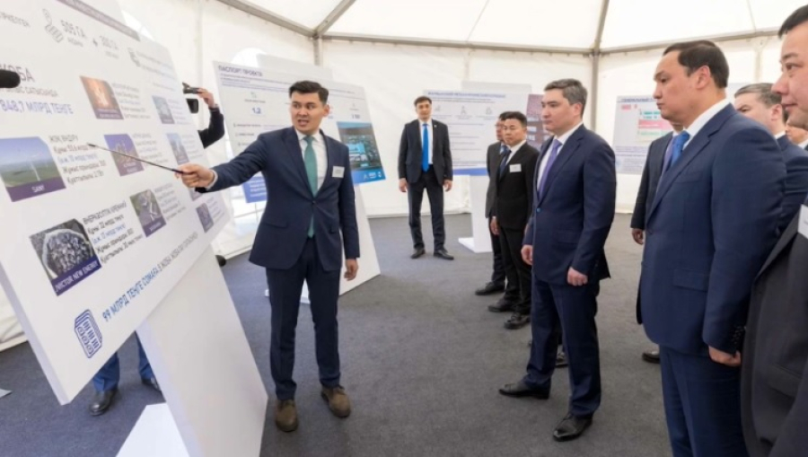 Премьер посетил специальную экономическую зону Jibek Joly