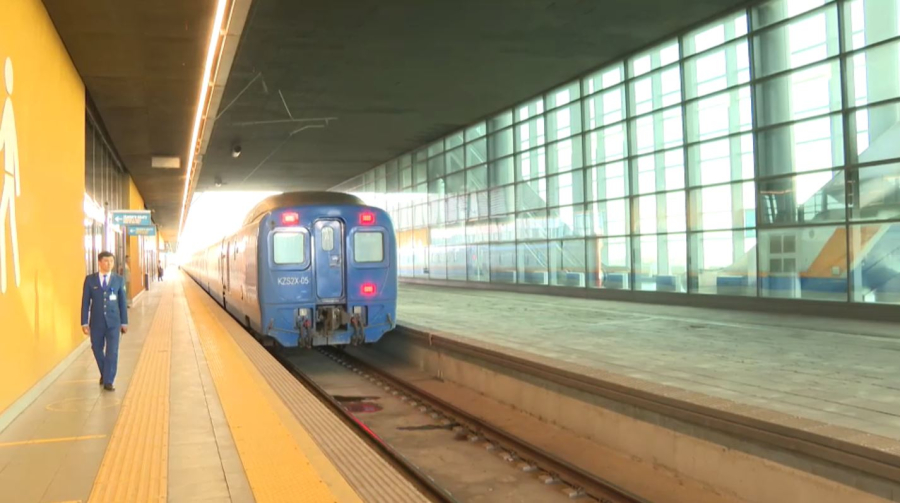 Биыл теміржолдың 3 мың шақырымы жаңғыртылады. Live