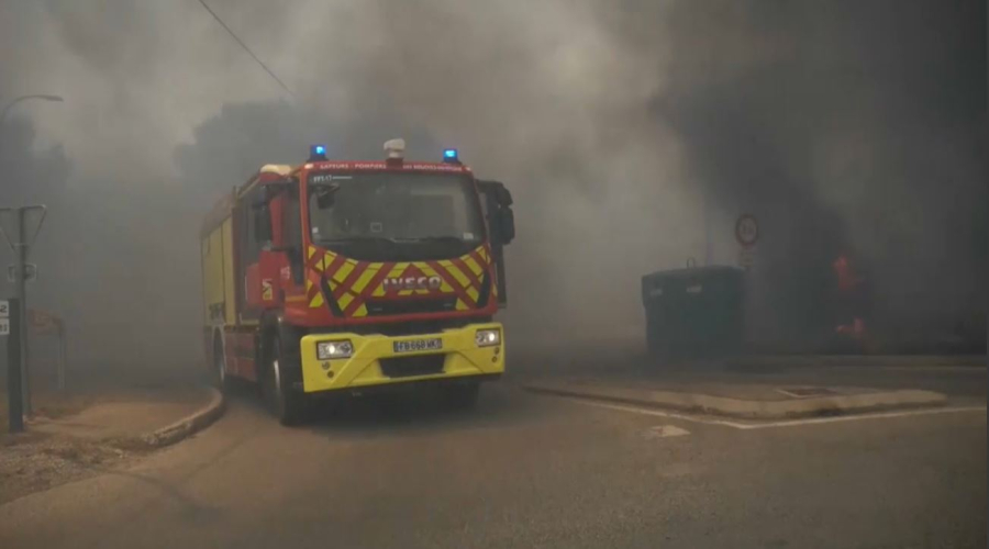 Лесной пожар бушует во французском Марселе