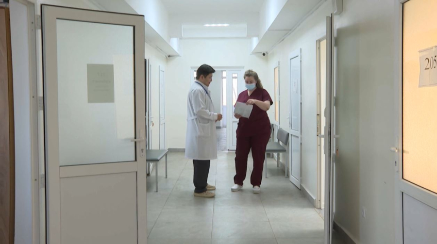 596 медиков обеспечили жильём в 2025 году