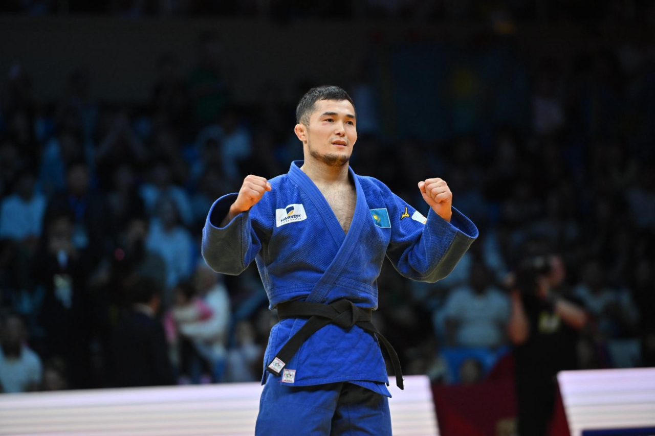 Дзюдоисты Магжан Шамшадин и Аман Бакытжан завоевали бронзу на домашнем Grand Slam