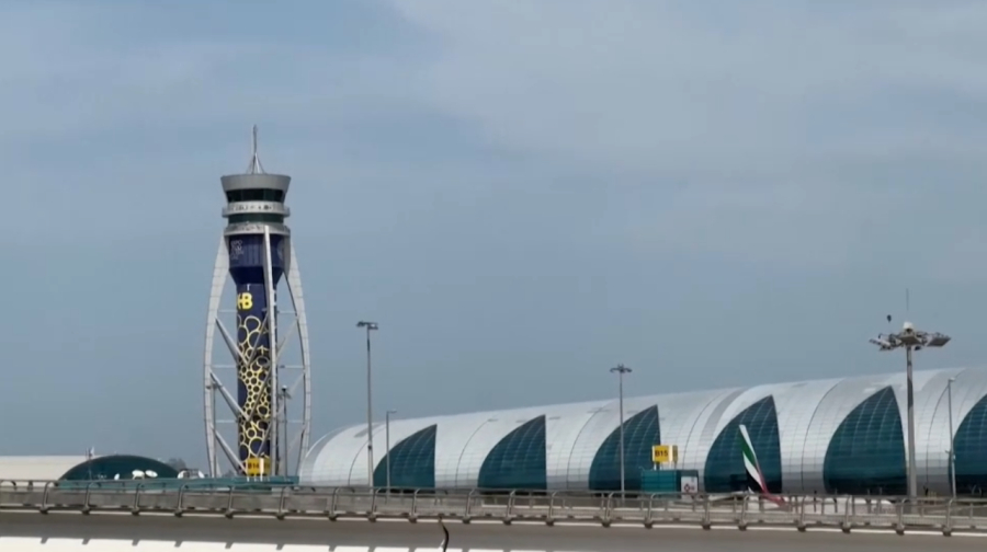 ОАЭ открыли воздушное пространство