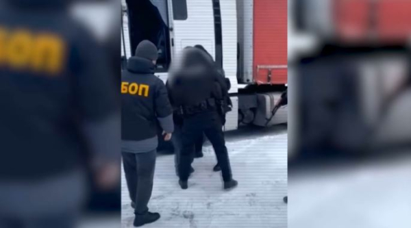 Сотрудников Алюминиевого завода задержали с поличным за хищение металла