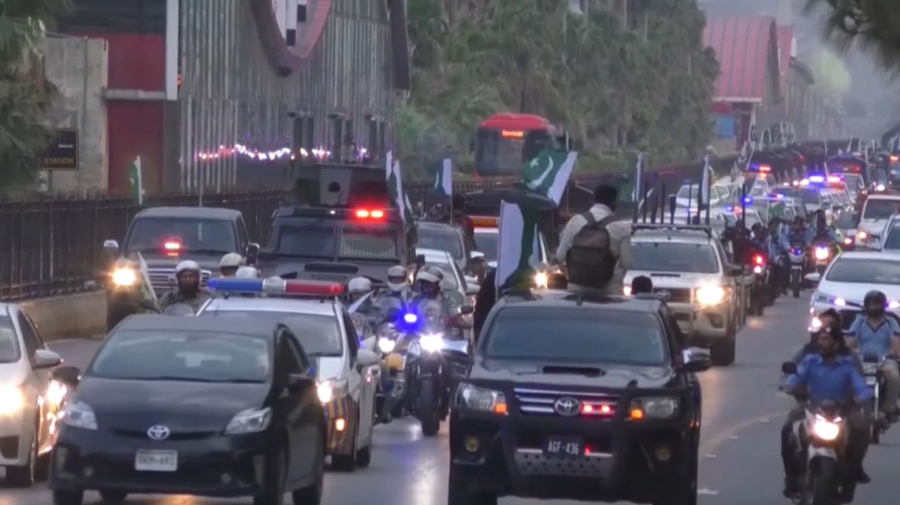 Пакистанцы приветствуют прекращение огня с Индией