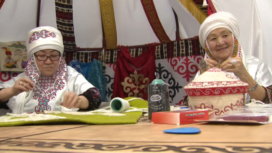 Алматылық ақ жаулықты әжелер Гиннесс рекордын орнатпақшы