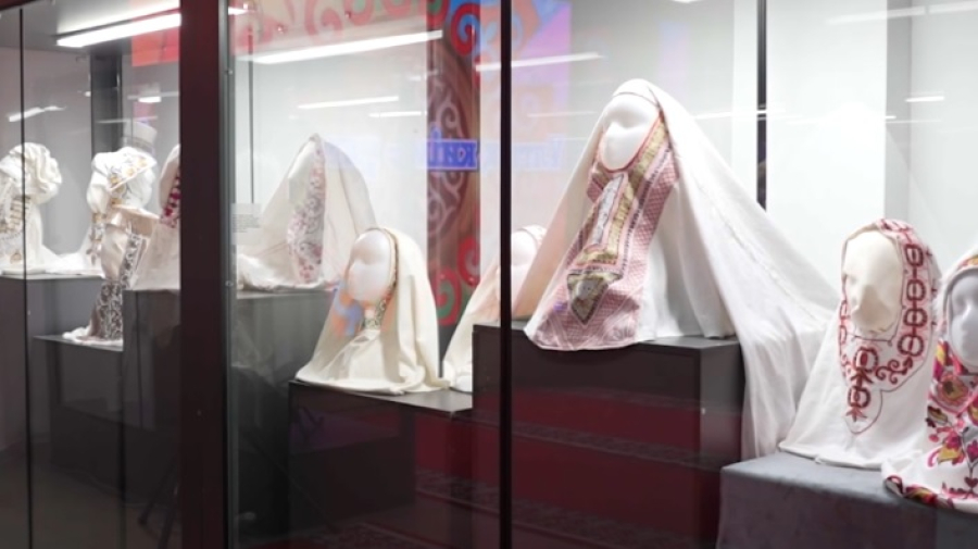 Выставка старинных национальных костюмов прошла в Талдыкоргане